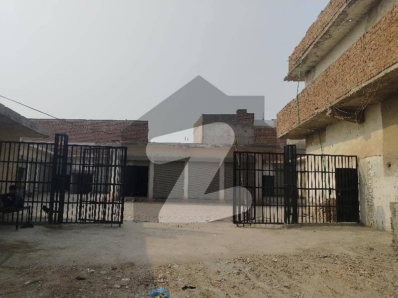 وہاڑی چوک ملتان میں 2 کنال دکان 45.0 کروڑ میں برائے فروخت۔