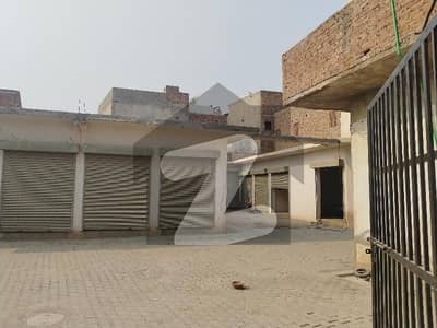 وہاڑی چوک ملتان میں 2 کنال عمارت 45.0 کروڑ میں برائے فروخت۔