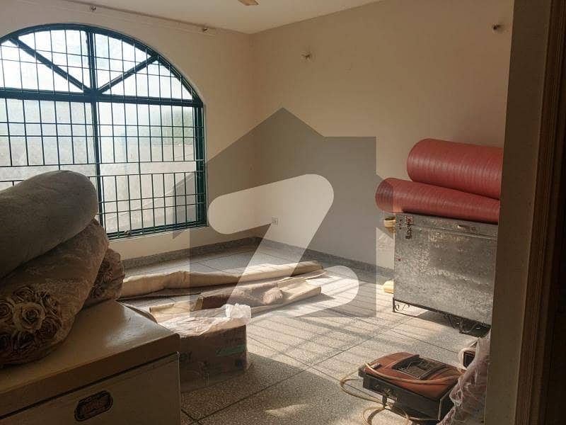 Very Good Location Upper Portion For Rent Very Good Location Upper Portion For Rent