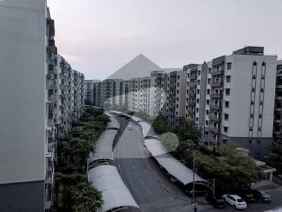 10 MARLA 3 BEDROOM APARTMENT AVAILABLE FOR RENT 10 MARLA 3 BEDROOM APARTMENT AVAILABLE FOR RENT