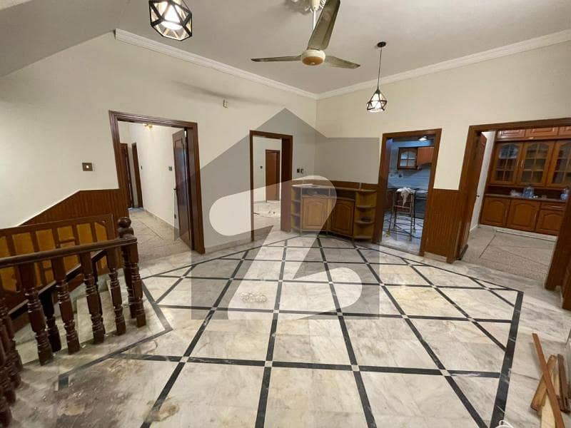 40x80 Ground Plus Basement Available For Rent Located In I-8 40x80 Ground Plus Basement Available For Rent Located In I-8
