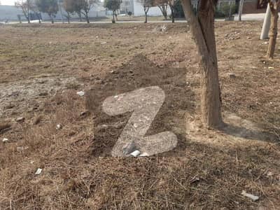 آئی ای پی انجنیئرز ٹاؤن ۔ بلاک ای 1 آئی ای پی انجنیئرز ٹاؤن ۔ سیکٹر اے,آئی ای پی انجینئرز ٹاؤن,لاہور میں 1 کنال رہائشی پلاٹ 2.7 کروڑ میں برائے فروخت۔ آئی ای پی انجنیئرز ٹاؤن ۔ بلاک ای 1 آئی ای پی انجنیئرز ٹاؤن ۔ سیکٹر اے,آئی ای پی انجینئرز ٹاؤن,لاہور میں 1 کنال رہائشی پلاٹ 2.7 کروڑ میں برائے فروخت۔