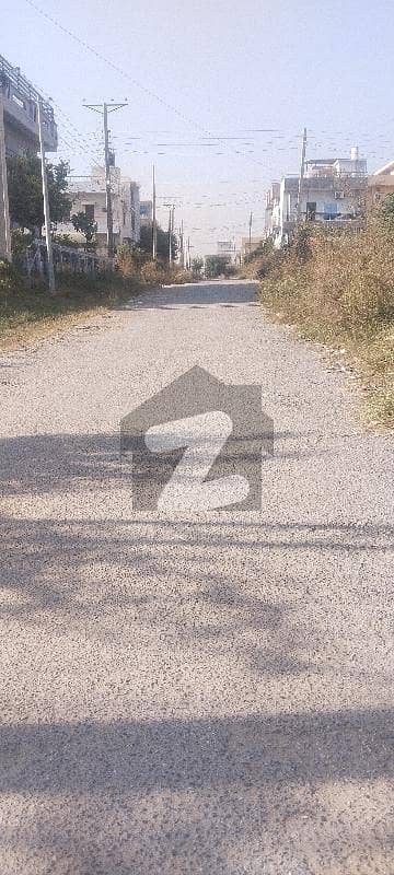 6 Marla Plot Near Double Road