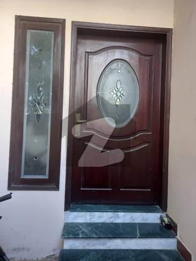 ڈی ایچ اے فیز 2 ایکسٹینشن ڈی ایچ اے ڈیفینس,کراچی میں 4 کمروں کا 5 مرلہ مکان 1.75 لاکھ میں کرایہ پر دستیاب ہے۔ ڈی ایچ اے فیز 2 ایکسٹینشن ڈی ایچ اے ڈیفینس,کراچی میں 4 کمروں کا 5 مرلہ مکان 1.75 لاکھ میں کرایہ پر دستیاب ہے۔