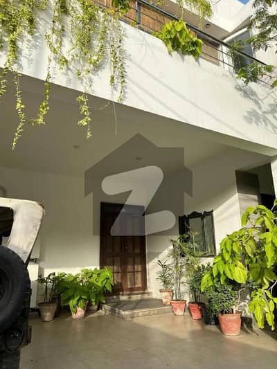 ڈی ایچ اے فیز 7 ڈی ایچ اے ڈیفینس,کراچی میں 5 کمروں کا 12 مرلہ مکان 8.0 کروڑ میں برائے فروخت۔