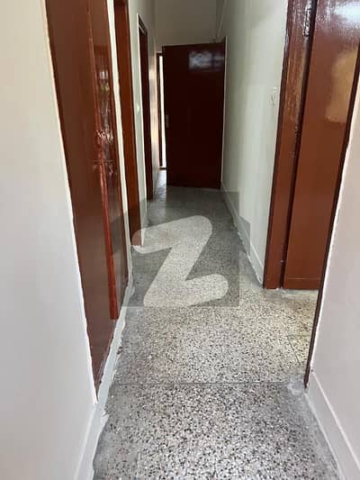 Upper Portion For Rent in G-6/2