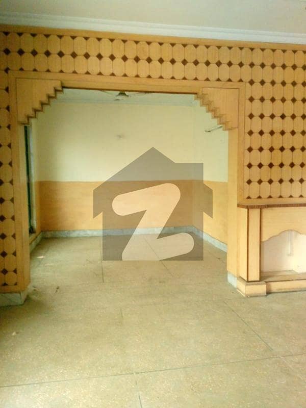 Ground Portion 3beds For Rent At Gulzar-E-Quaid