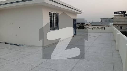 نیشنل پولیس فاؤنڈیشن او ۔ 9 اسلام آباد میں 3 کمروں کا 1 کنال بالائی پورشن 90.0 ہزار میں کرایہ پر دستیاب ہے۔ نیشنل پولیس فاؤنڈیشن او ۔ 9 اسلام آباد میں 3 کمروں کا 1 کنال بالائی پورشن 90.0 ہزار میں کرایہ پر دستیاب ہے۔