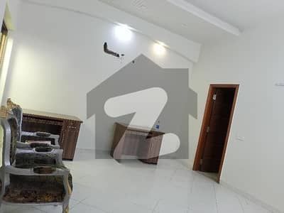 10 Marla House Available For Rent At Canal Road Abdullah Garden