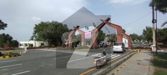 Prime 1 Kanal Residential Possession Plot For Sale Punjab Block Chinar Bagh Society