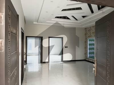 7 Marla Brand New House Available For Sale 7 Marla Brand New House Available For Sale