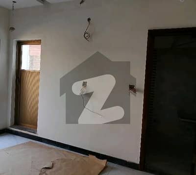 2nd Floor 800 Square Feet Office For rent In Model Town - Block C Lahore