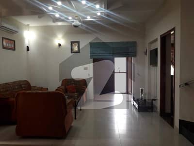 7.5 Marla Lower Portion Available For Rent In Johar Town R Block