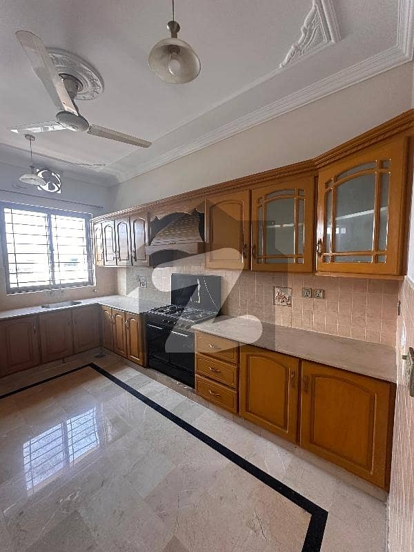 Luxury Brand New Ground Portion For Rent Luxury Brand New Ground Portion For Rent