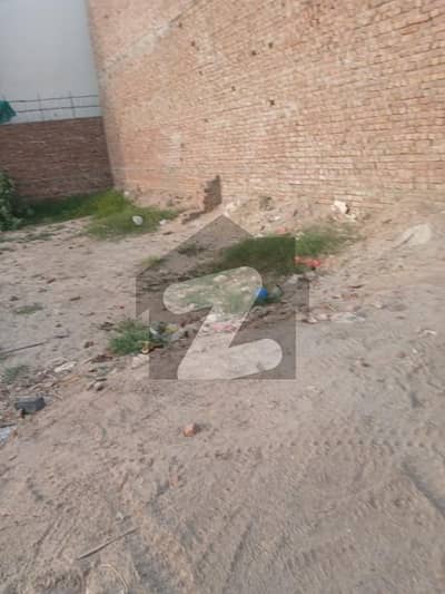 5 Marla Residential Plot Situated In Model Town For sale