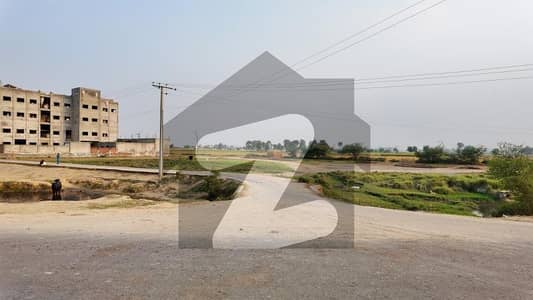 سوئے-اے-اصل روڈ لاہور میں 84 کنال کمرشل پلاٹ 71.4 کروڑ میں برائے فروخت۔