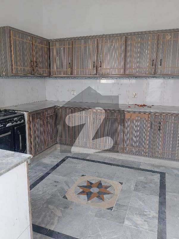 Upper portion for rent