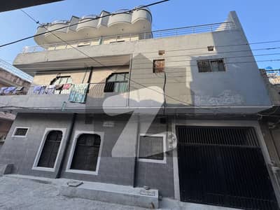 5 Marla Triple Story Corner House For Sale MET 1 Mughalpura Lahore
