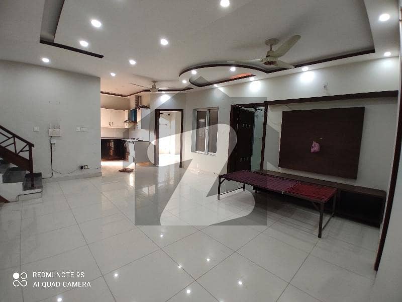 چکلالہ سکیم 3 چکلالہ سکیم,راولپنڈی میں 4 کمروں کا 1 کنال زیریں پورشن 1.6 لاکھ میں کرایہ پر دستیاب ہے۔ چکلالہ سکیم 3 چکلالہ سکیم,راولپنڈی میں 4 کمروں کا 1 کنال زیریں پورشن 1.6 لاکھ میں کرایہ پر دستیاب ہے۔