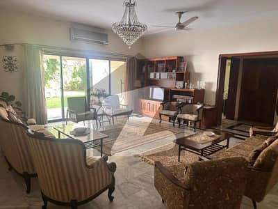2 Kanal House In Main Cantt For Sale