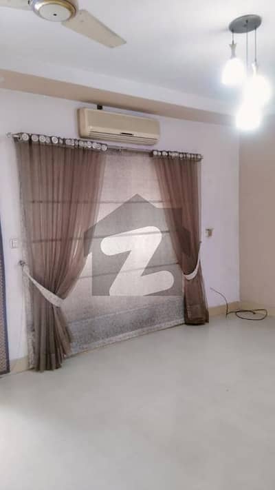 ماڈل ٹاؤن لاہور میں 4 کمروں کا 1 کنال بالائی پورشن 2.0 لاکھ میں کرایہ پر دستیاب ہے۔