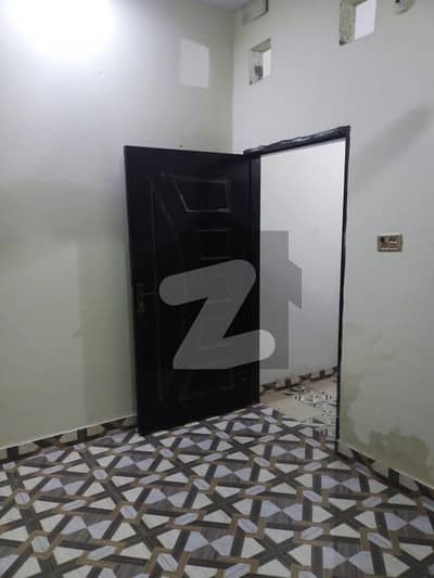 Ground Floor Available For Bachelors, Job Holders On Jan Muhammad Road