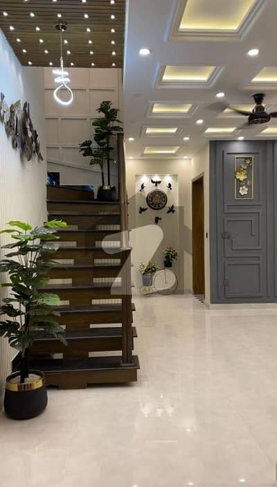 10 Marla Brand New Luxury Double Height Lobby House For Sale Direct Meeting With Owner In Parkview City Lahore