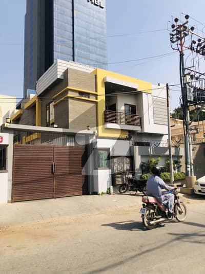 کلفٹن ۔ بلاک 7 کلفٹن,کراچی میں 4 کمروں کا 10 مرلہ مکان 11.0 کروڑ میں برائے فروخت۔