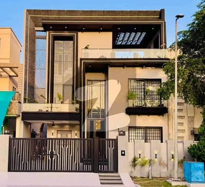 Prime Location Citi Housing Society House Sized 10 Marla