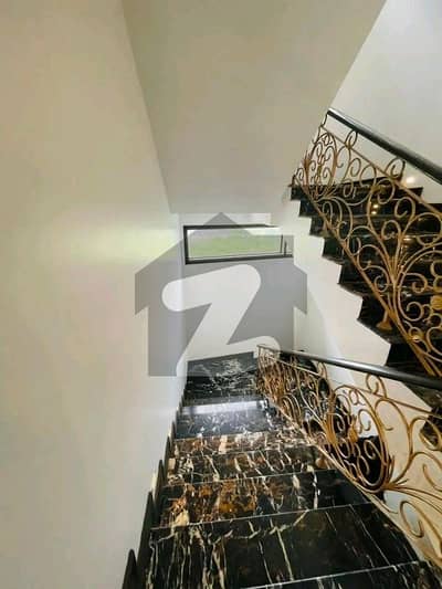 ڈی ایچ اے فیز 6 ڈی ایچ اے ڈیفینس,کراچی میں 6 کمروں کا 1 کنال مکان 4.0 لاکھ میں کرایہ پر دستیاب ہے۔ ڈی ایچ اے فیز 6 ڈی ایچ اے ڈیفینس,کراچی میں 6 کمروں کا 1 کنال مکان 4.0 لاکھ میں کرایہ پر دستیاب ہے۔