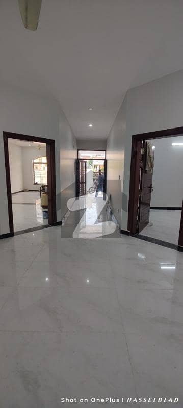 3 Bed Brand New Bascement For Rent