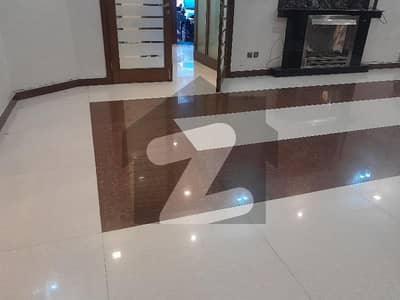 پی سی ایس آئی آر ہاؤسنگ سکیم فیز 2 پی سی ایس آئی آر ہاؤسنگ سکیم,لاہور میں 2 کمروں کا 1 کنال زیریں پورشن 1.7 لاکھ میں کرایہ پر دستیاب ہے۔