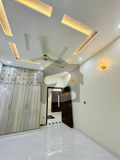 5 MARLA PRECIOUS HOUSE AVAILABLE FOR SALE 5 MARLA PRECIOUS HOUSE AVAILABLE FOR SALE