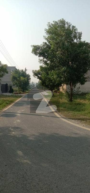 5 Marla Plot On Good Location