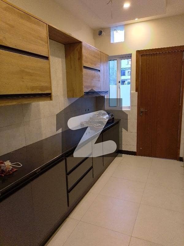 BEAUTIFUL LOCATION BRAND NEW HOUSE FOR SALE BEAUTIFUL LOCATION BRAND NEW HOUSE FOR SALE