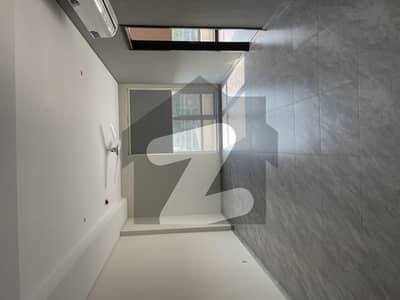 Dha Raya 1 Bed Apartment Gym Pool