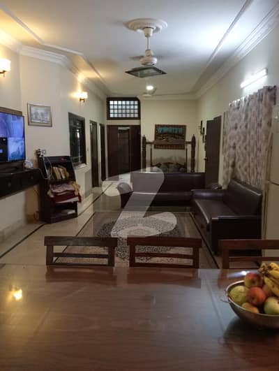 Double Storey House 300 Sq Yards 6 Bed
