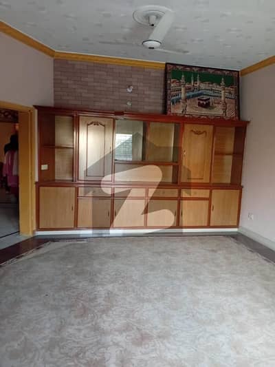 1 Kanal Upper Portion For Rent