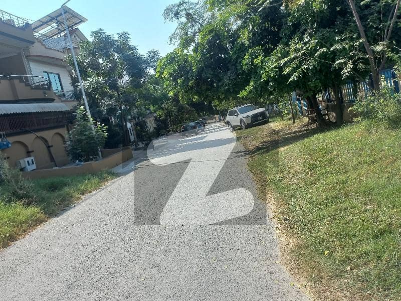 30*60 Plot For Sale In G13/1 30*60 Plot For Sale In G13/1