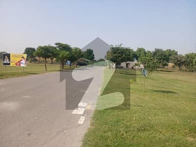 E Block Facing Park On Very Hot Location