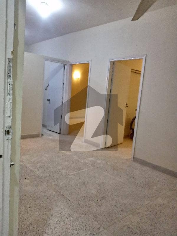 کلفٹن ۔ بلاک 7 کلفٹن,کراچی میں 2 کمروں کا 5 مرلہ فلیٹ 60.0 ہزار میں کرایہ پر دستیاب ہے۔