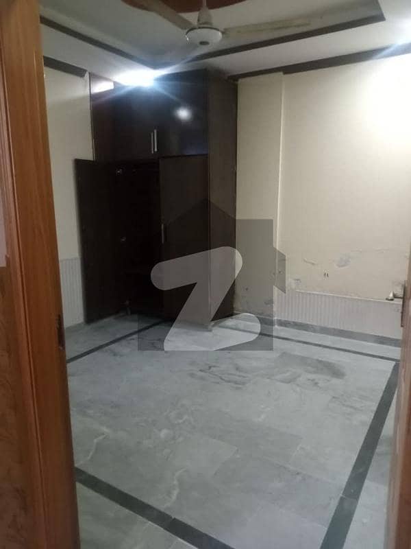 Single Room Flat Available For Rent Near Dua Chowk Express Way Single Room Flat Available For Rent Near Dua Chowk Express Way