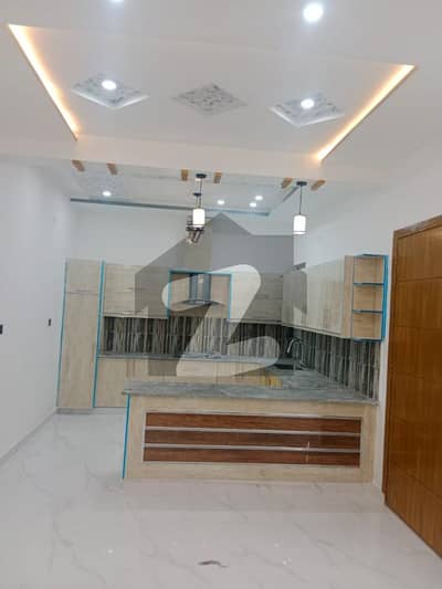 جناح گارڈنز فیز 1 جناح گارڈنز,ایف ای سی ایچ ایس,اسلام آباد میں 2 کمروں کا 8 مرلہ مکان 2.45 کروڑ میں برائے فروخت۔