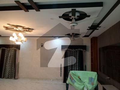 Ground Floor Portion For Rent Location: VIP Location Boundary Wall Society