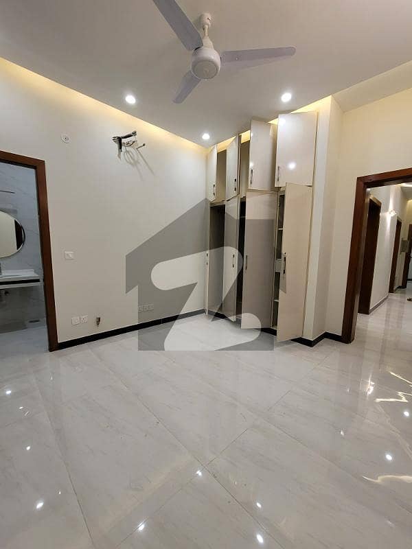 House For Rent In G-13 ( 10 Marla) House For Rent In G-13 ( 10 Marla)