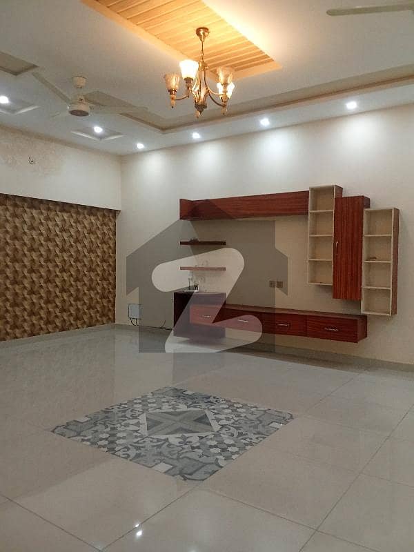 14 Marla Upper Portion Available For Rent In G-13 14 Marla Upper Portion Available For Rent In G-13