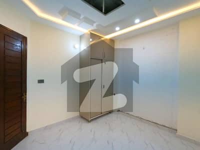 جوبلی ٹاؤن ۔ بلاک سی جوبلی ٹاؤن,لاہور میں 4 کمروں کا 3 مرلہ مکان 1.58 کروڑ میں برائے فروخت۔