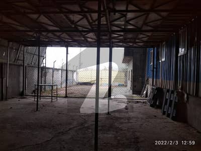 سمبڑیال سیالکوٹ میں 4 کنال فیکٹری 4.5 کروڑ میں برائے فروخت۔