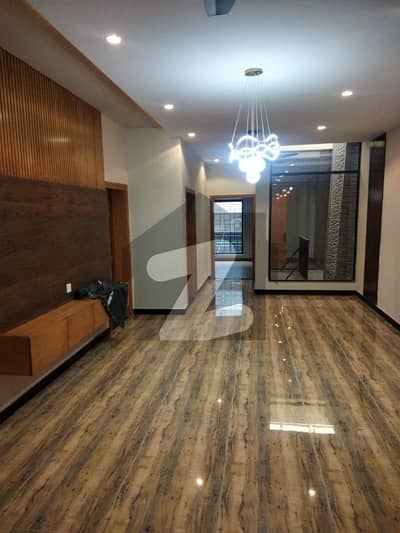 GULBERG GREENS UPPER PORTION AVAILABLE FOR RENT