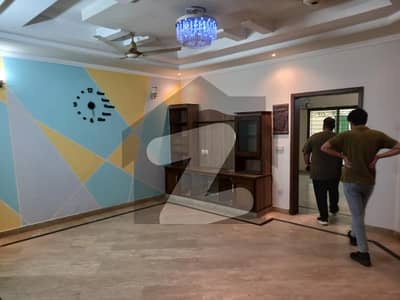 جوہر ٹاؤن فیز 2 جوہر ٹاؤن,لاہور میں 5 کمروں کا 5 مرلہ مکان 1.0 لاکھ میں کرایہ پر دستیاب ہے۔ جوہر ٹاؤن فیز 2 جوہر ٹاؤن,لاہور میں 5 کمروں کا 5 مرلہ مکان 1.0 لاکھ میں کرایہ پر دستیاب ہے۔